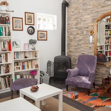 Tatil Evi Castel - Rezzonico, By Lovecomo San Siro (Lombardy)
